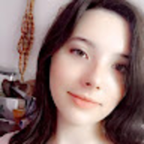 Meet your Posher, Katy - Picture 1 of 1